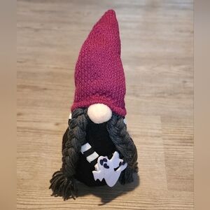 NWOT Halloween Gnome Girl Witch Plush Elf Ghost Decor Farmhouse‎ Plaid KZ